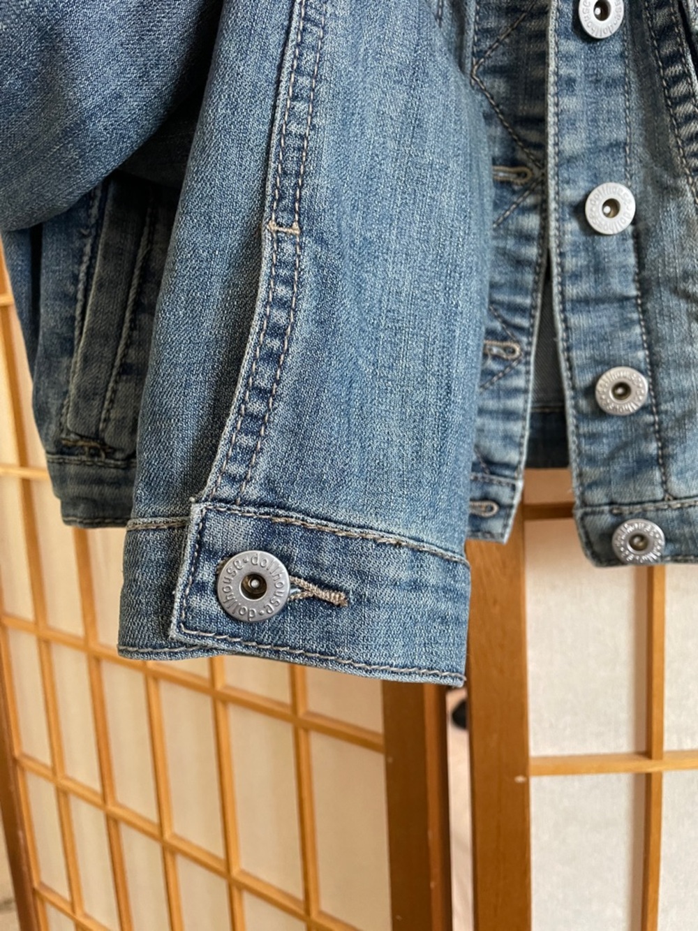 Upcycled Dollhouse Cropped Distressed Denim Jacket with Bird Hmong embroidery M - Picture 5 of 15